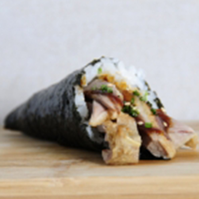 Temaki de pato con pepino