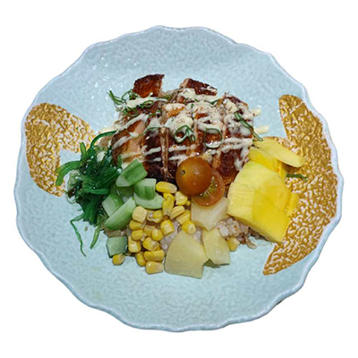 POKE DE SALMON A LA PLANCHA